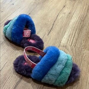 Ugg girl shoe size 10